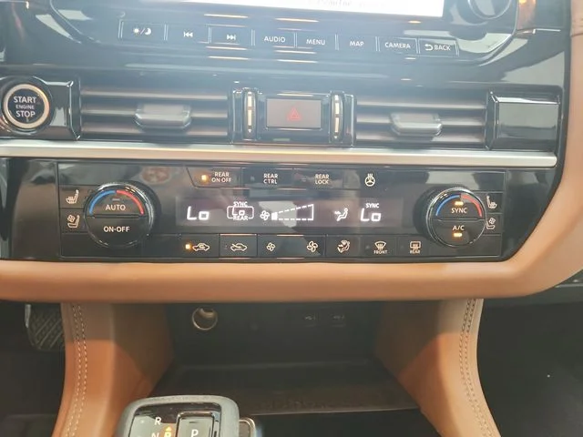 Used 2024 Gray Nissan Platinum image 32