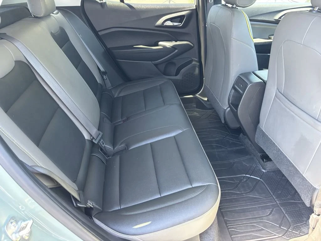 Used 2025 Cacti Green Chevrolet ACTIV image 20