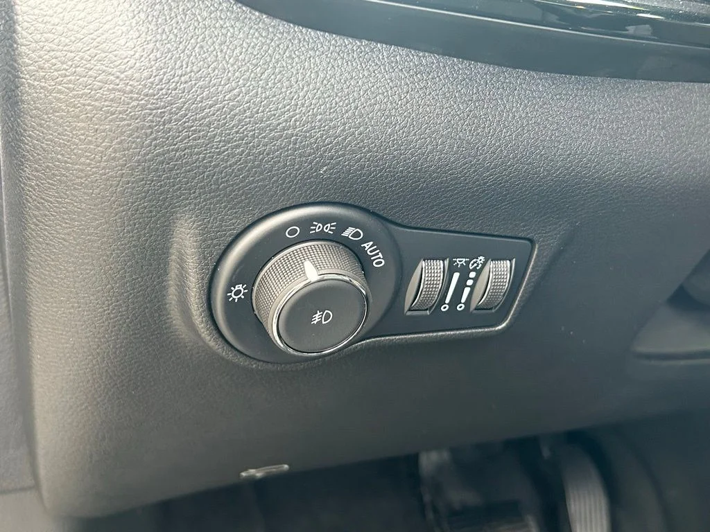 2025 Jeep Compass Limited - Photo 42