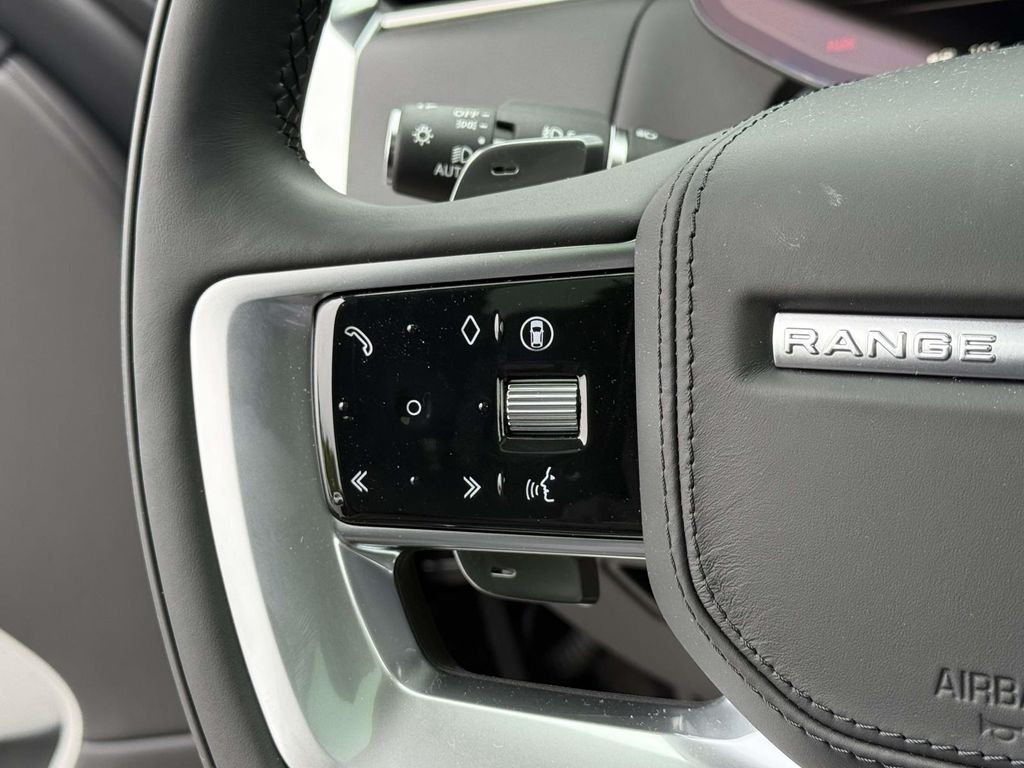 New 2026 Amethyst Grey Purple in Gloss finish Land Rover SE 7 Seats image 7