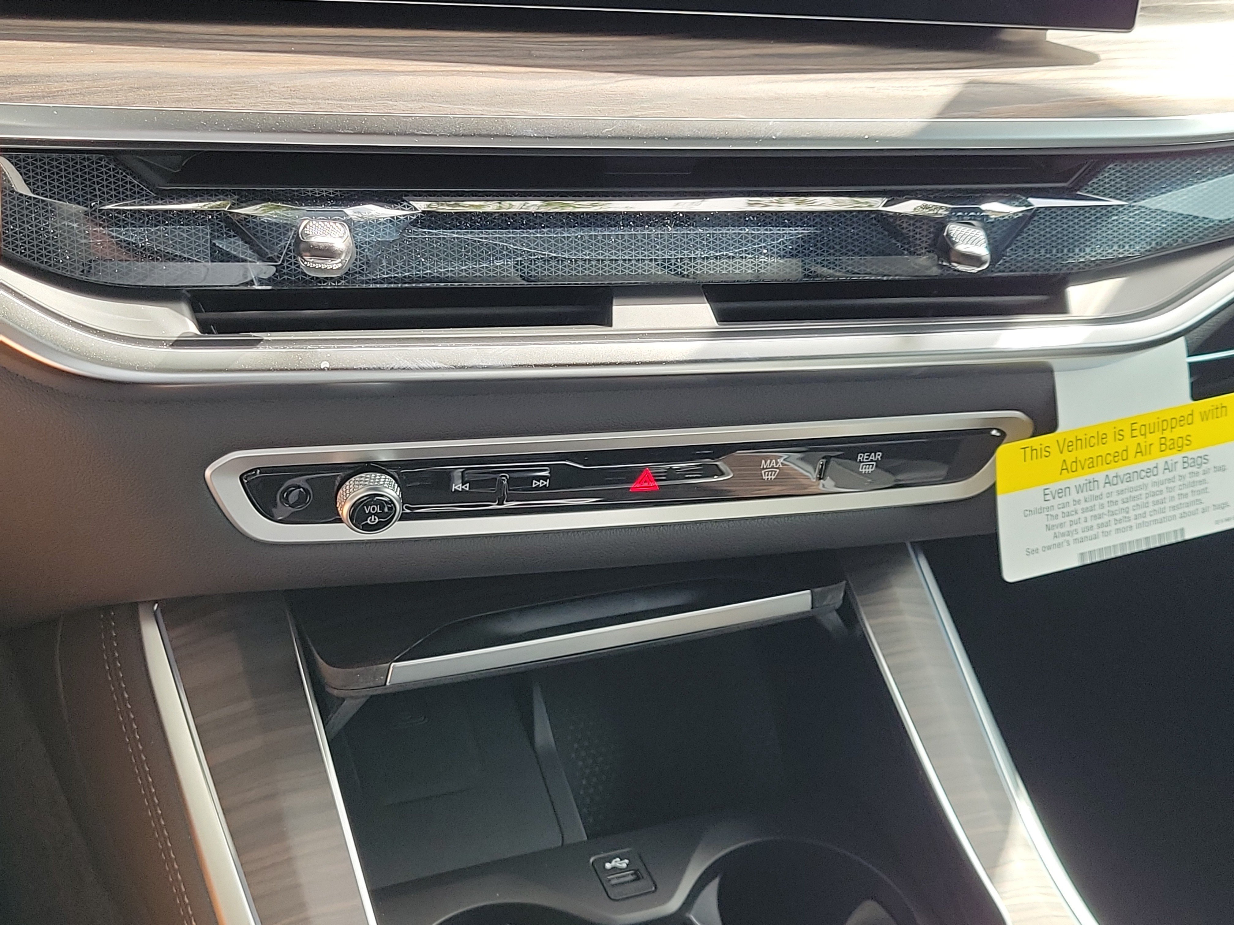 New 2026 Dravit Grey Metallic BMW sDrive40i image 26