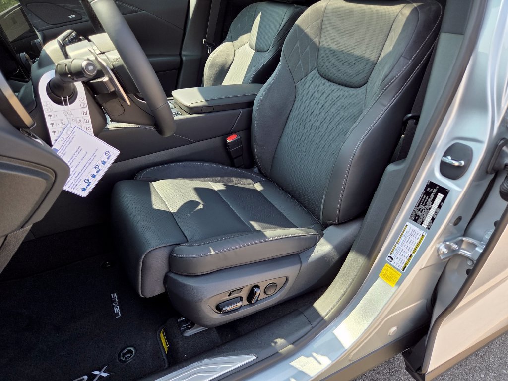 2026 Lexus RX 350 Luxury - Photo 6