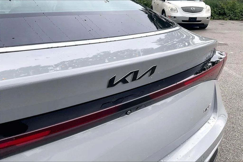 Used 2025 Gray Kia GT-Line image 8