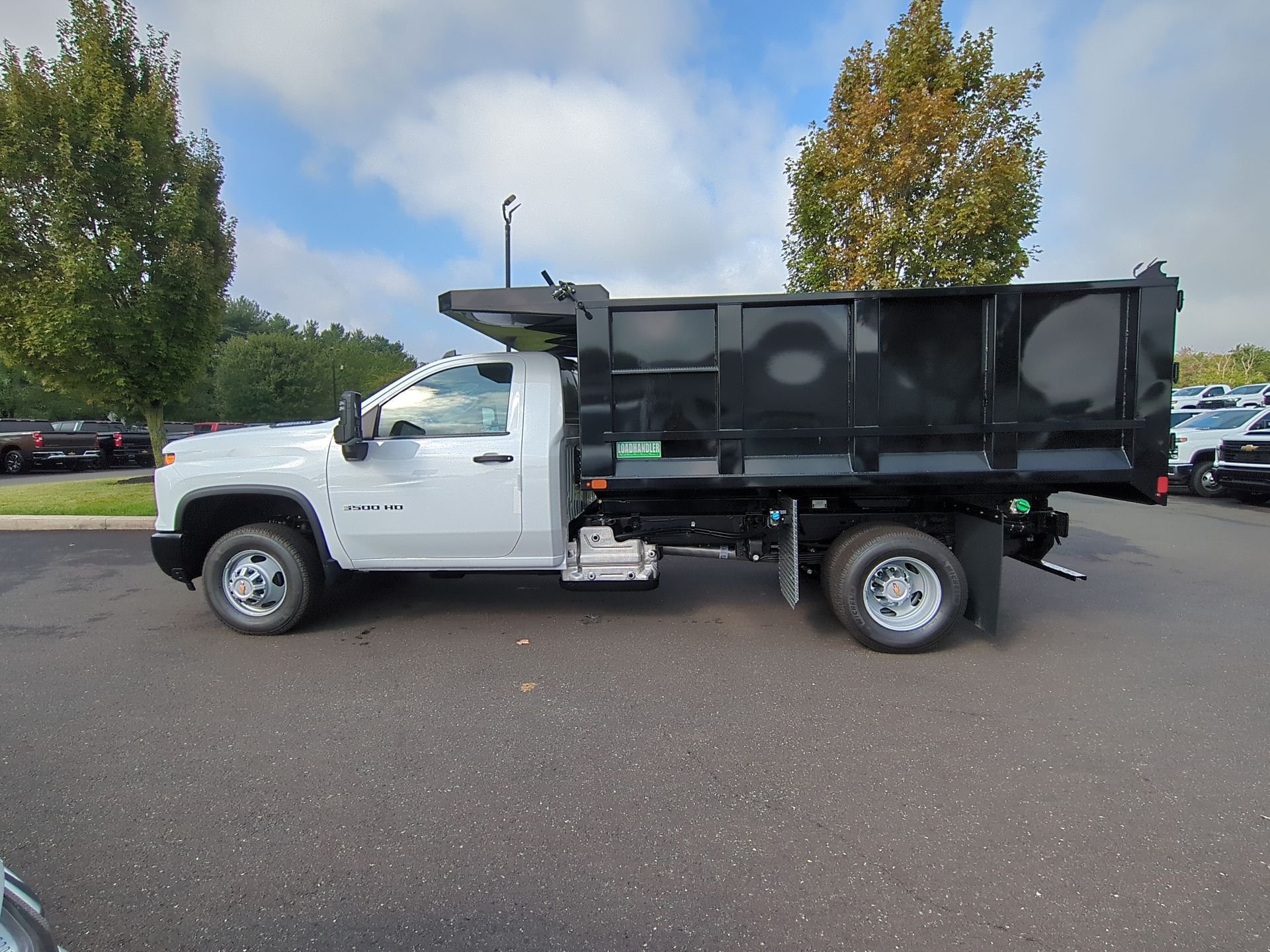 New 2025 Summit White Chevrolet Work Truck image 40