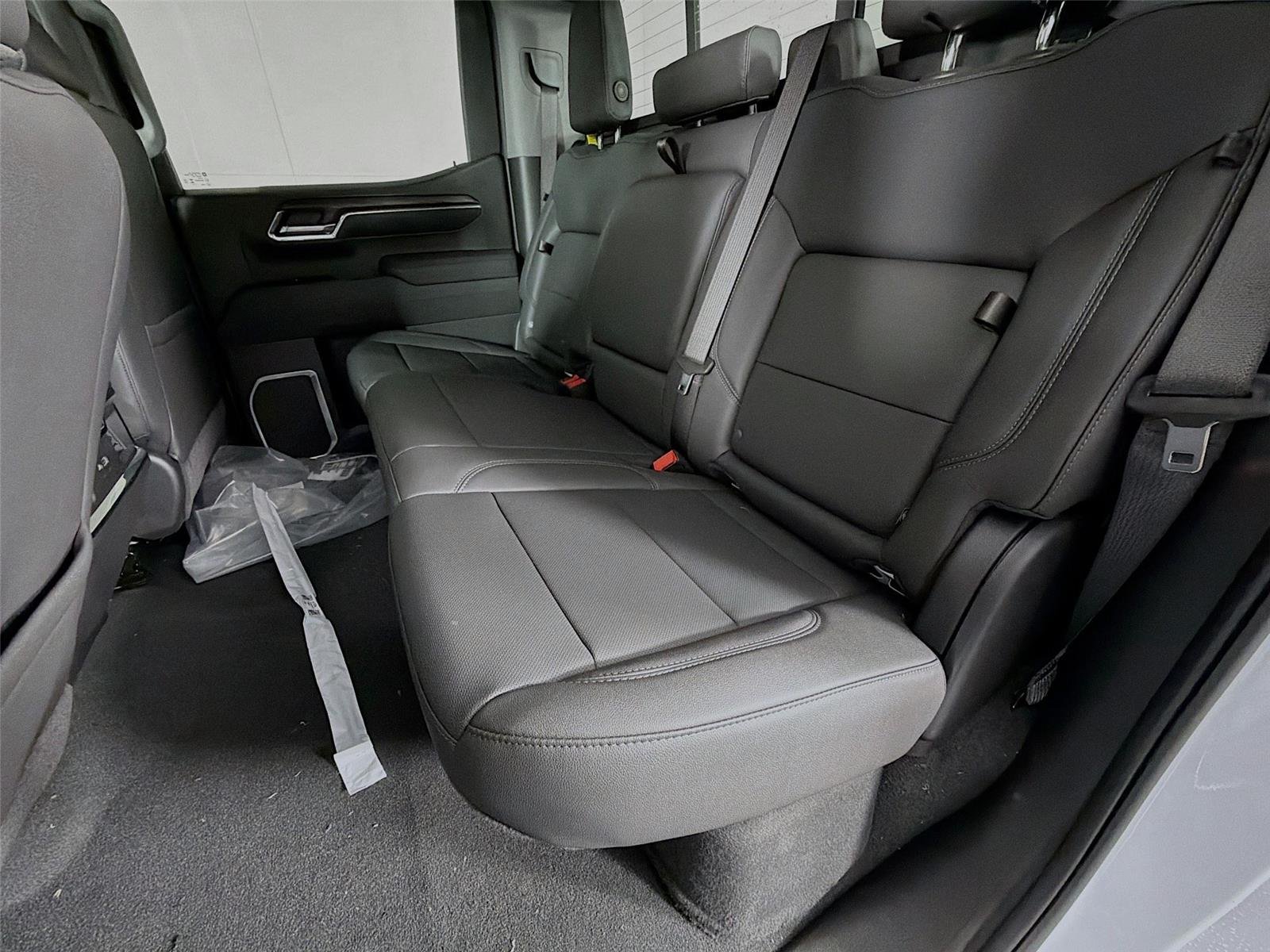 New 2026 Glacier White Tricoat GMC SLT image 24
