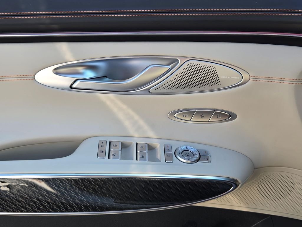New 2026 White Genesis 3.5T SPORT PRESTIGE image 23