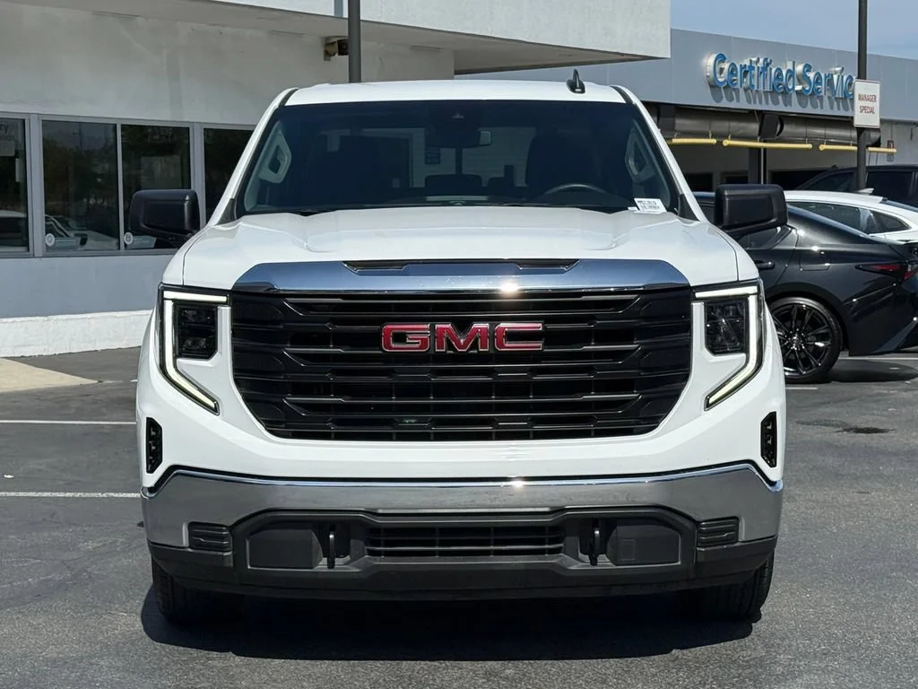 Used 2026 Summit White GMC Pro image 4