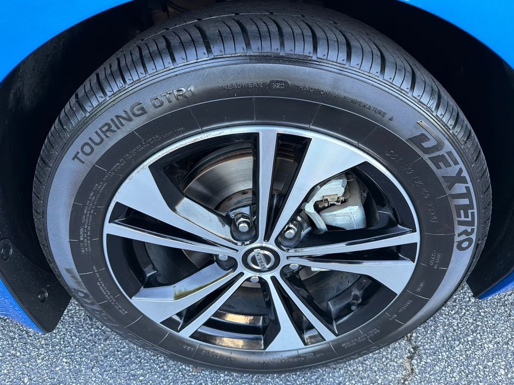 Used 2022 Blue Nissan SV image 12
