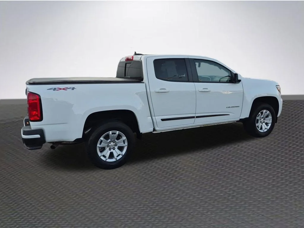 Certified Used 2022 Summit White Chevrolet LT image 4