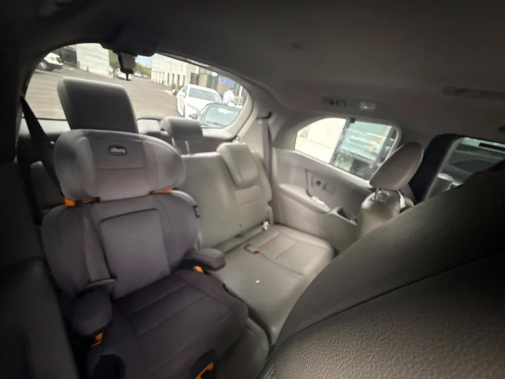 Used 2013 Polished Metal Metallic Honda EX-L image 14