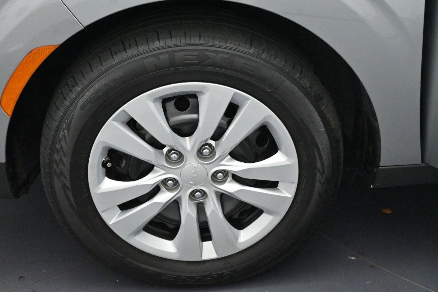 Used 2025 Gray Kia LX image 31