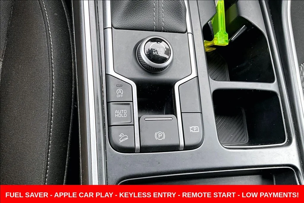 Used 2024 White Kia LX image 17