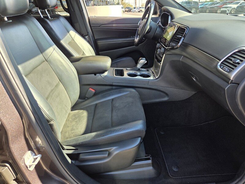 Used 2020 Gray Jeep Laredo E image 20