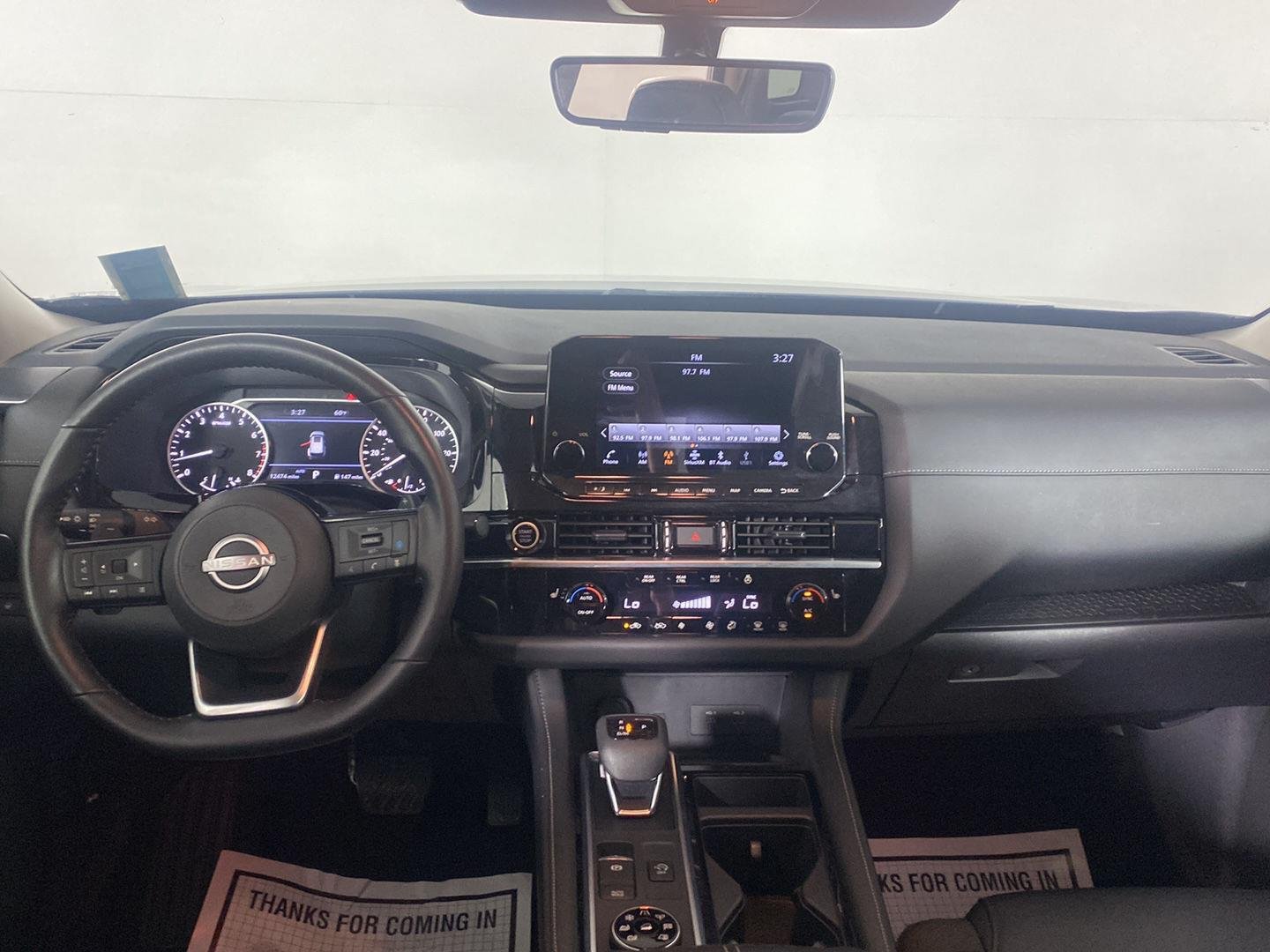 Used 2023 Gun Metallic Nissan SL 4WD image 18