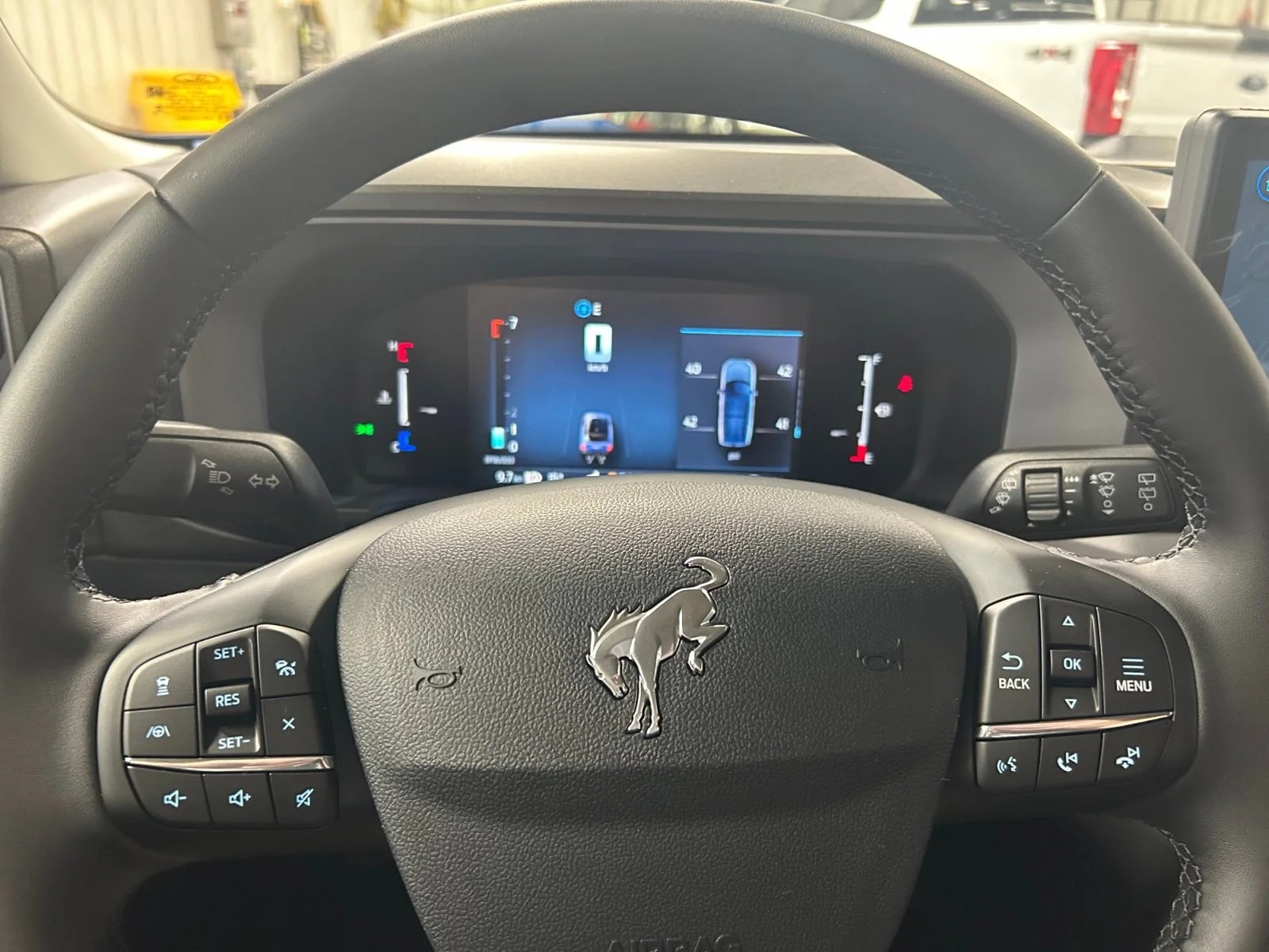 New 2026 Velocity Blue Metallic Ford Outer Banks image 21