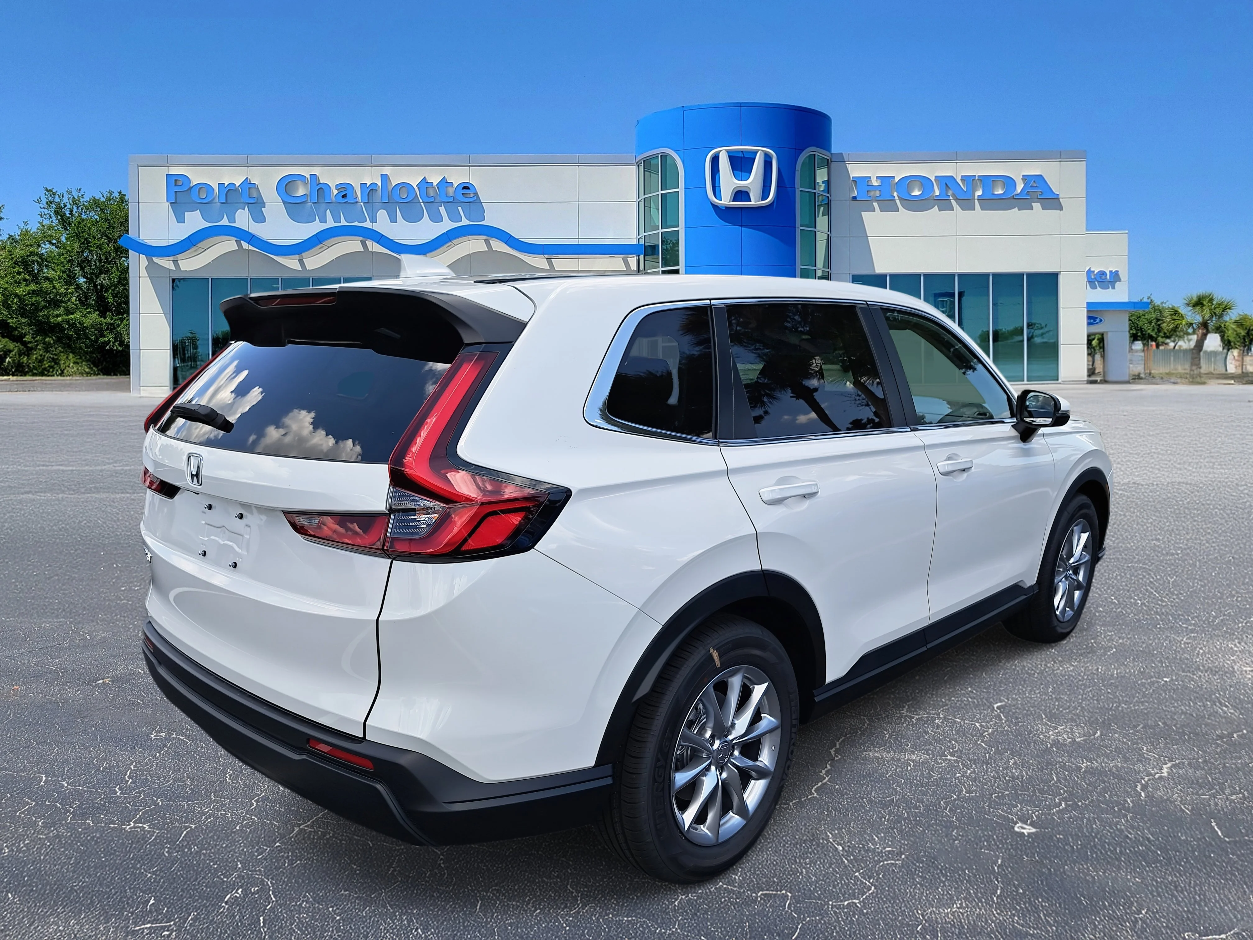 New 2026 Platinum White Pearl Honda EX image 4