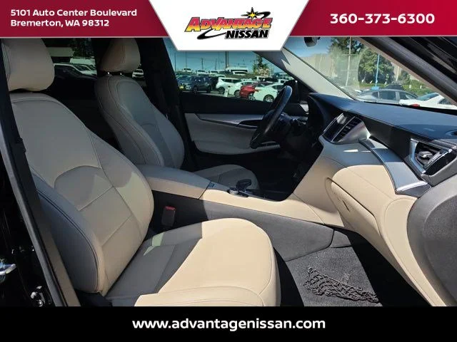 Used 2021 Black Obsidian INFINITI LUXE image 29