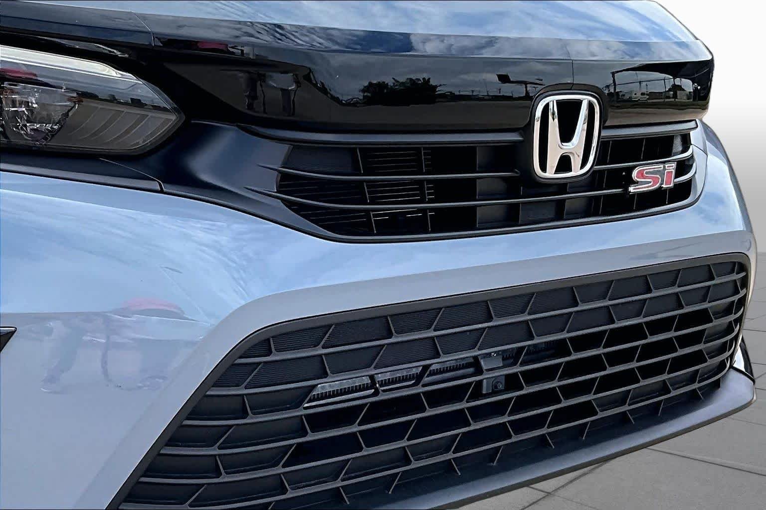 Used 2024 Sonic Gray Pearl Honda Sport image 28