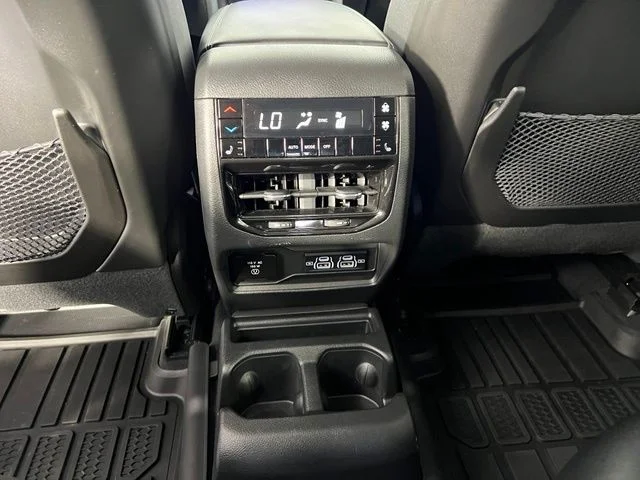 Used 2023 Silver Jeep Limited image 34