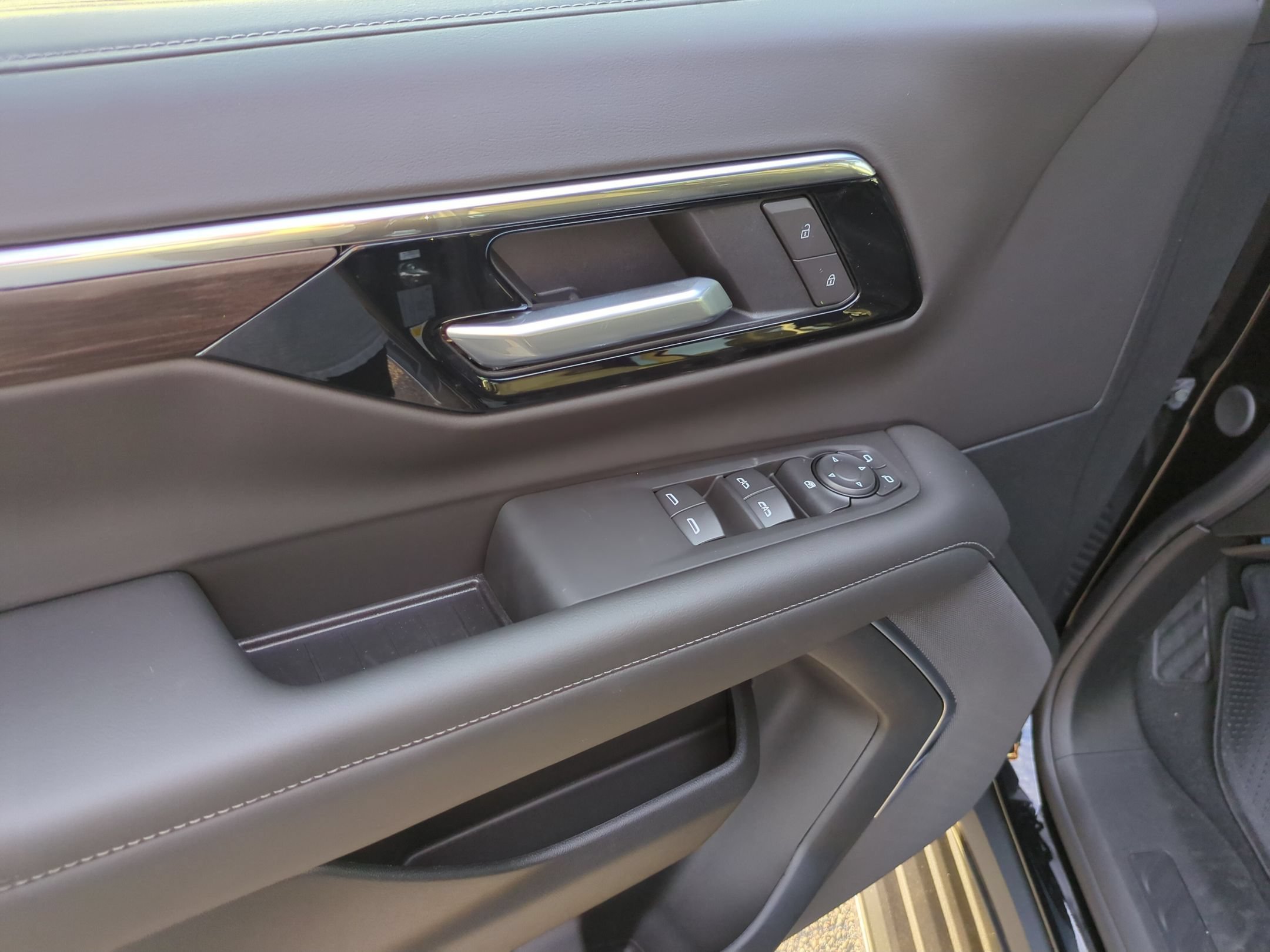 2026 Chevrolet Tahoe LS - Photo 23