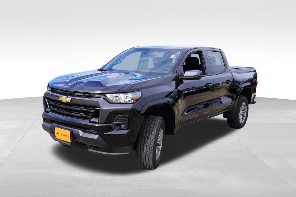 2024 Chevrolet Colorado LT - Photo 11
