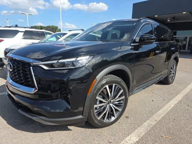 Used 2025 Black INFINITI Autograph image 3