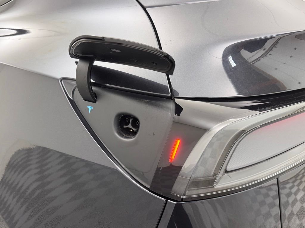 Used 2026 Stealth Gray Tesla Long Range image 36