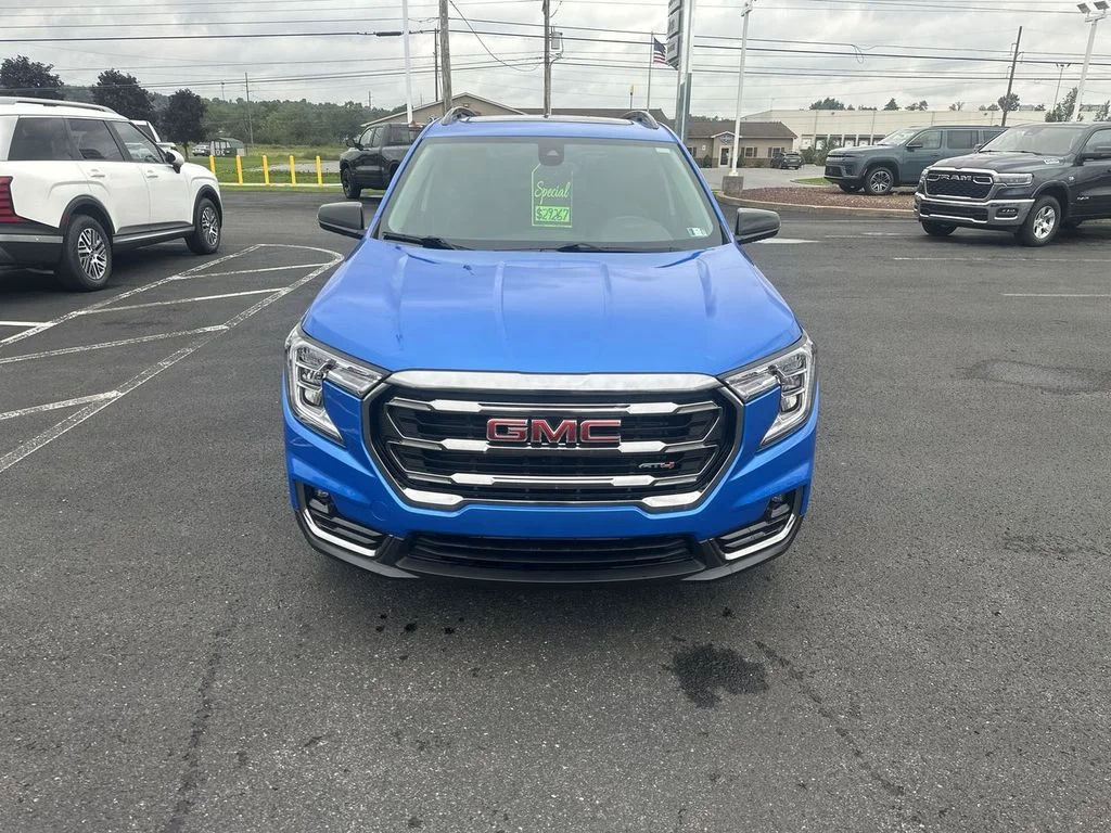 Used 2024 Blue GMC AT4 image 3