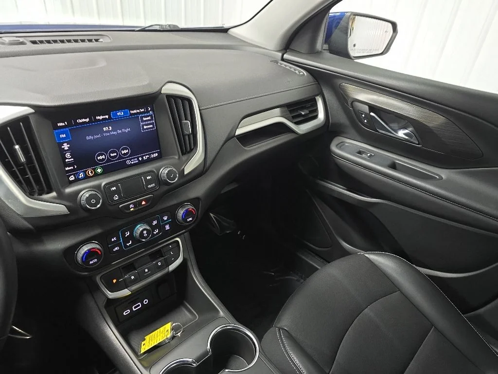 Used 2023 Blue GMC SLT image 25