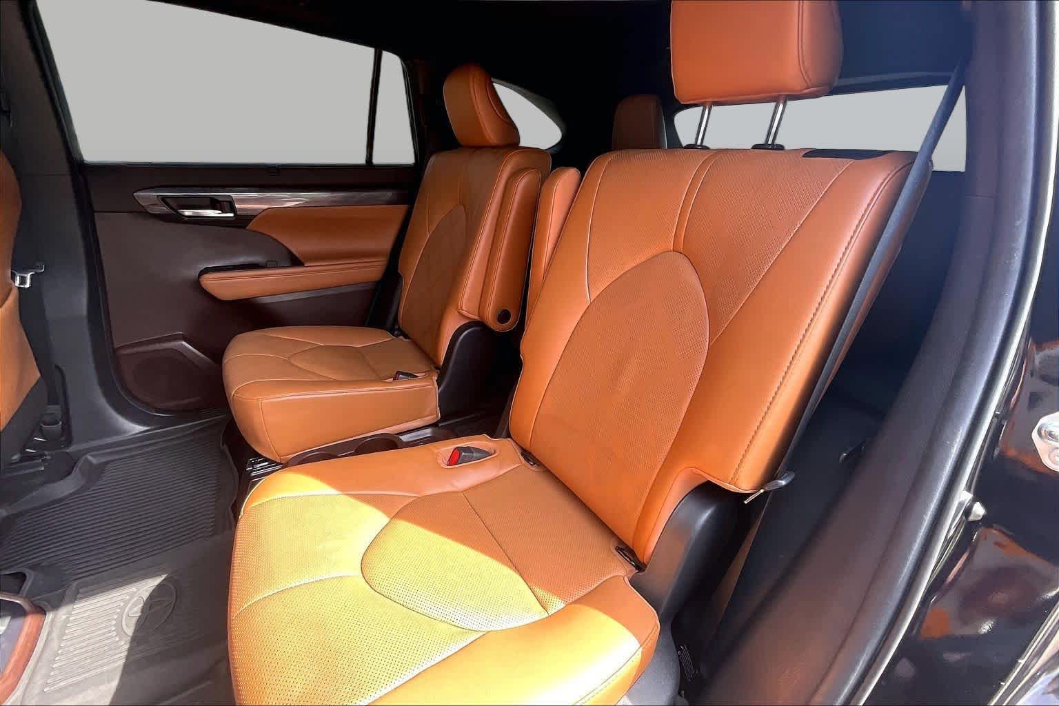 Used 2021 Opulent Amber Toyota Hybrid Platinum image 21
