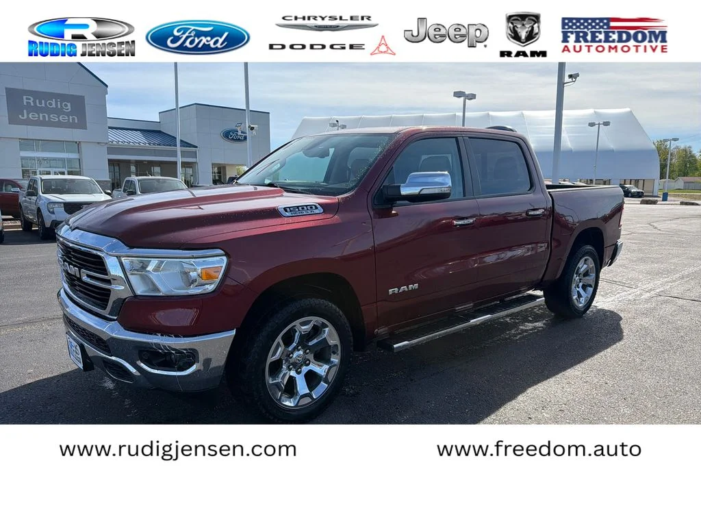 2019 RAM 1500 Big Horn/Lone Star 4x4 Crew Cab 5'7's photo