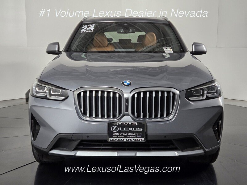 Used 2024 Gray Metallic BMW sDrive30i image 8
