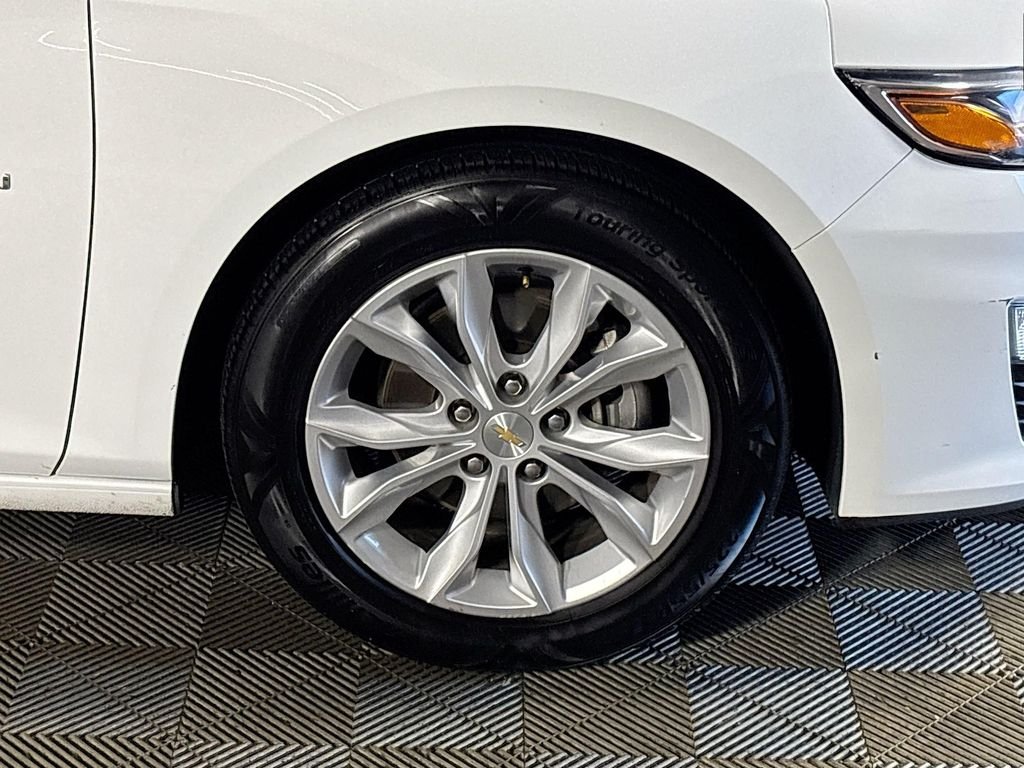 Used 2023 Summit White Chevrolet LT image 22