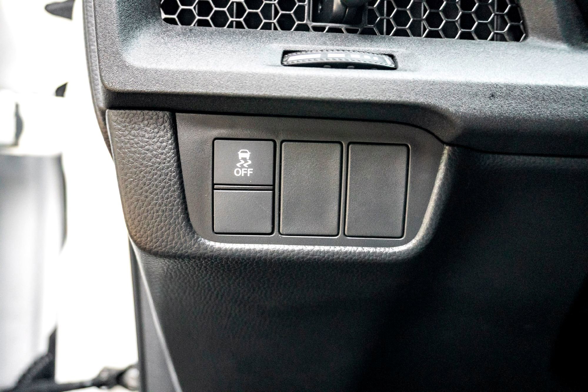 Used 2025 Platinum White Pearl Honda LX image 16