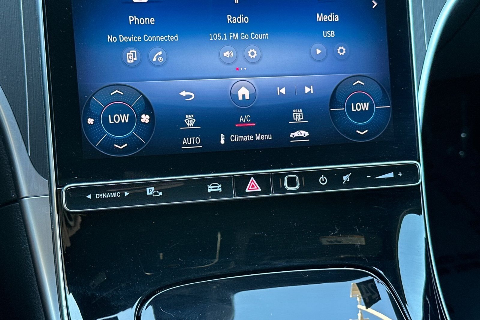 2024 Mercedes-Benz C-Class Sedan C 300 - Photo 18