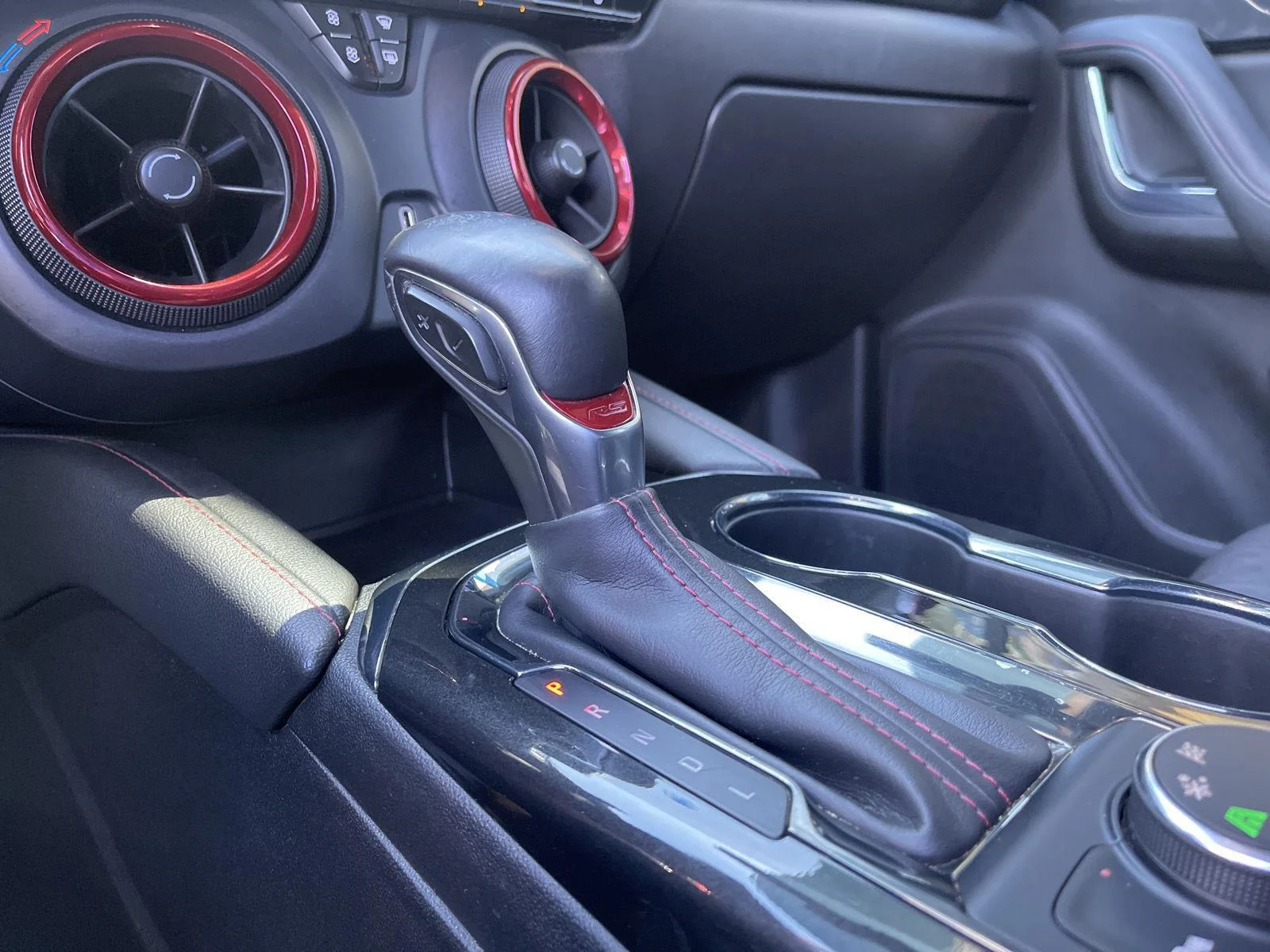 Used 2019 NIGHTFALL GRAY METALLIC Chevrolet RS image 28