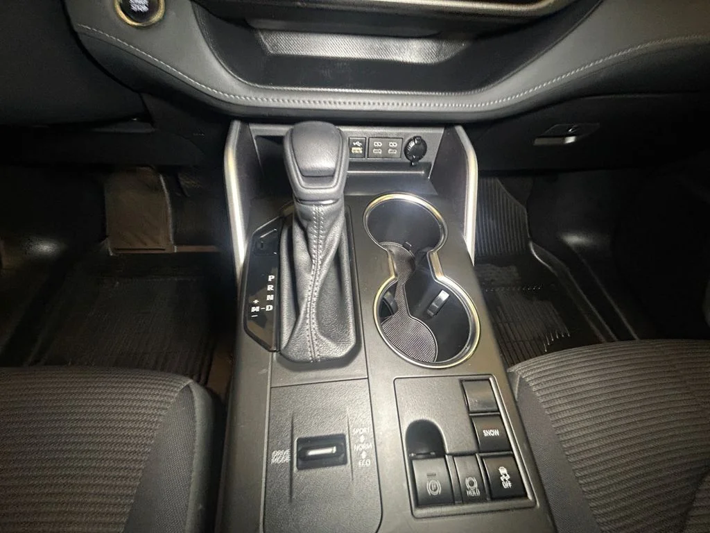 Used 2023 Magnetic Gray Toyota L image 11