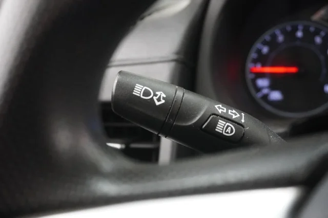 Used 2023  GMC SLE image 22