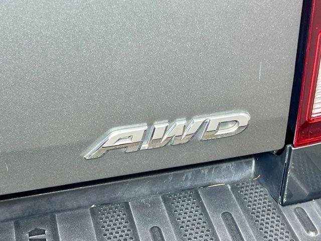 Certified Used 2017 Forest Mist Metallic Honda RTL image 8