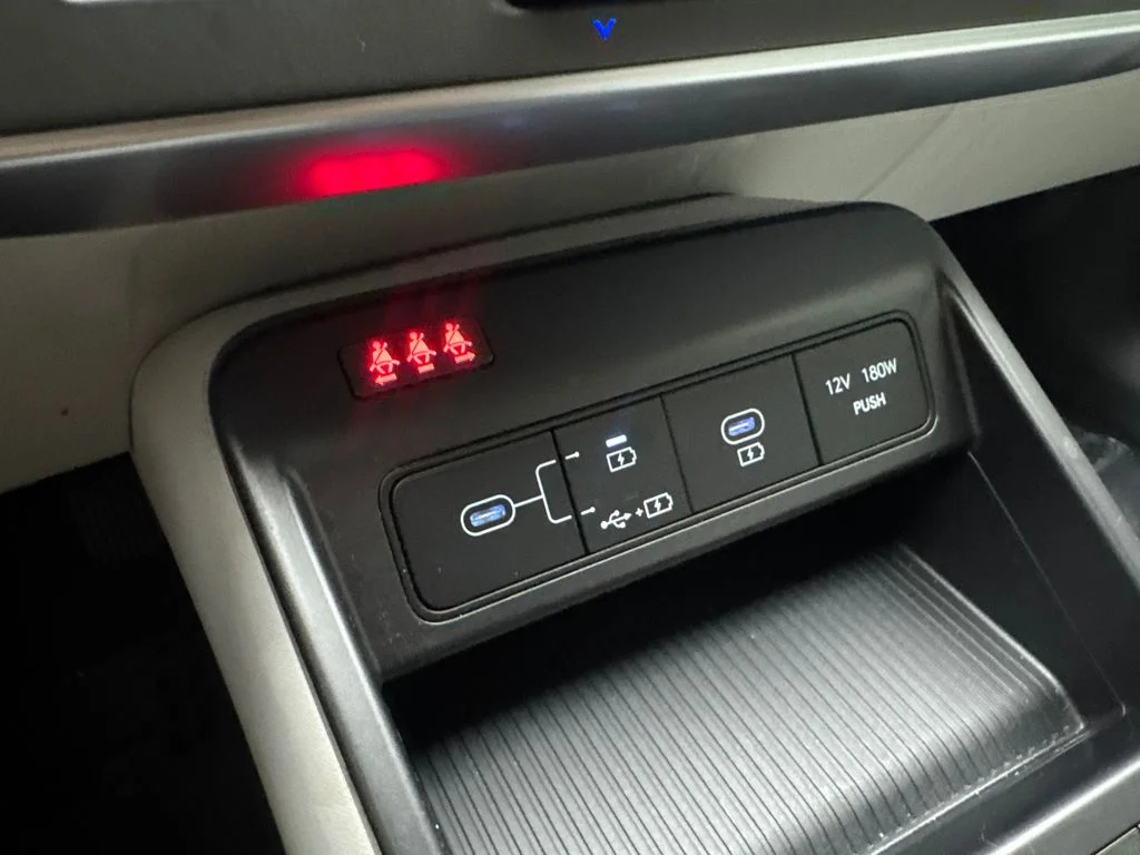 Used 2024 Gray Hyundai SEL image 67