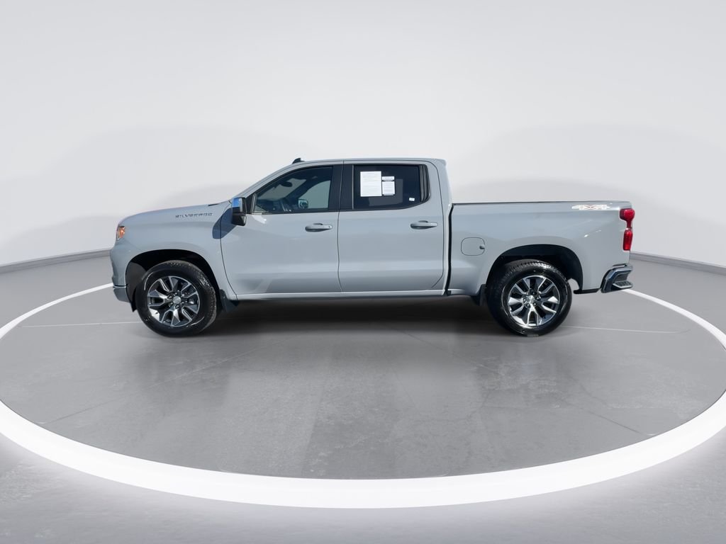 Used 2024 Gray Chevrolet LT image 5