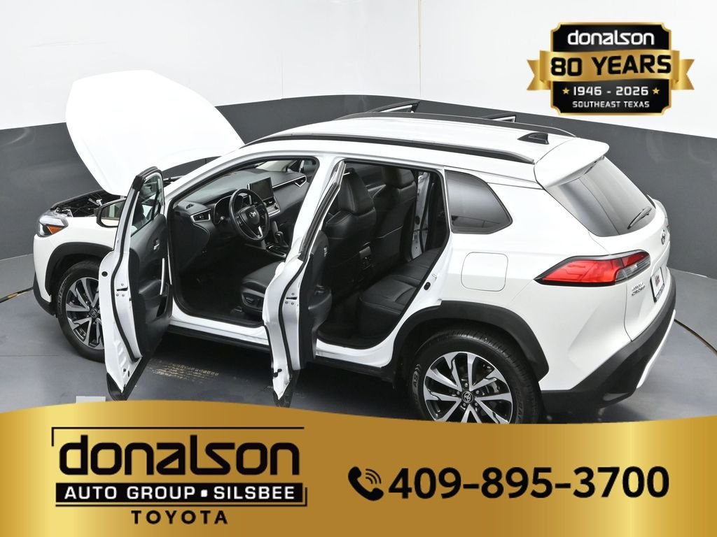 Used 2025 Beige Toyota XLE image 31