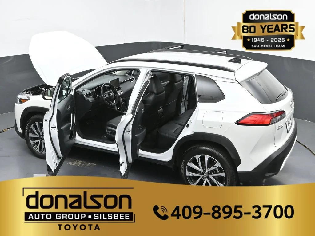 Used 2025 Beige Toyota XLE image 31