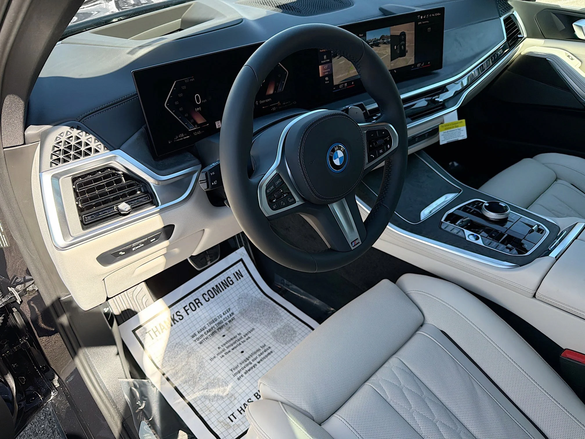 New 2026 Carbon Black Metallic BMW xDrive50e image 26