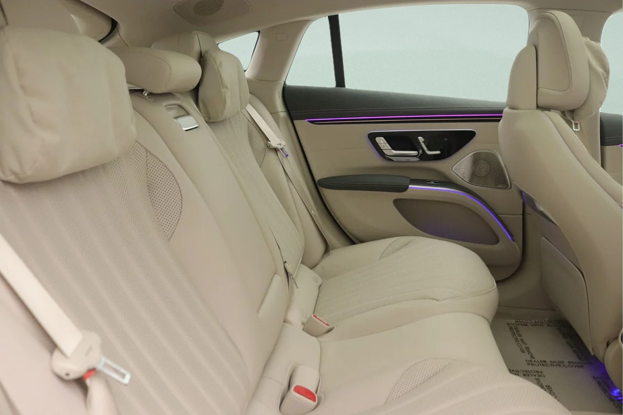 New 2026 Graphite Grey Metallic Mercedes-Benz 450 4MATIC® image 8