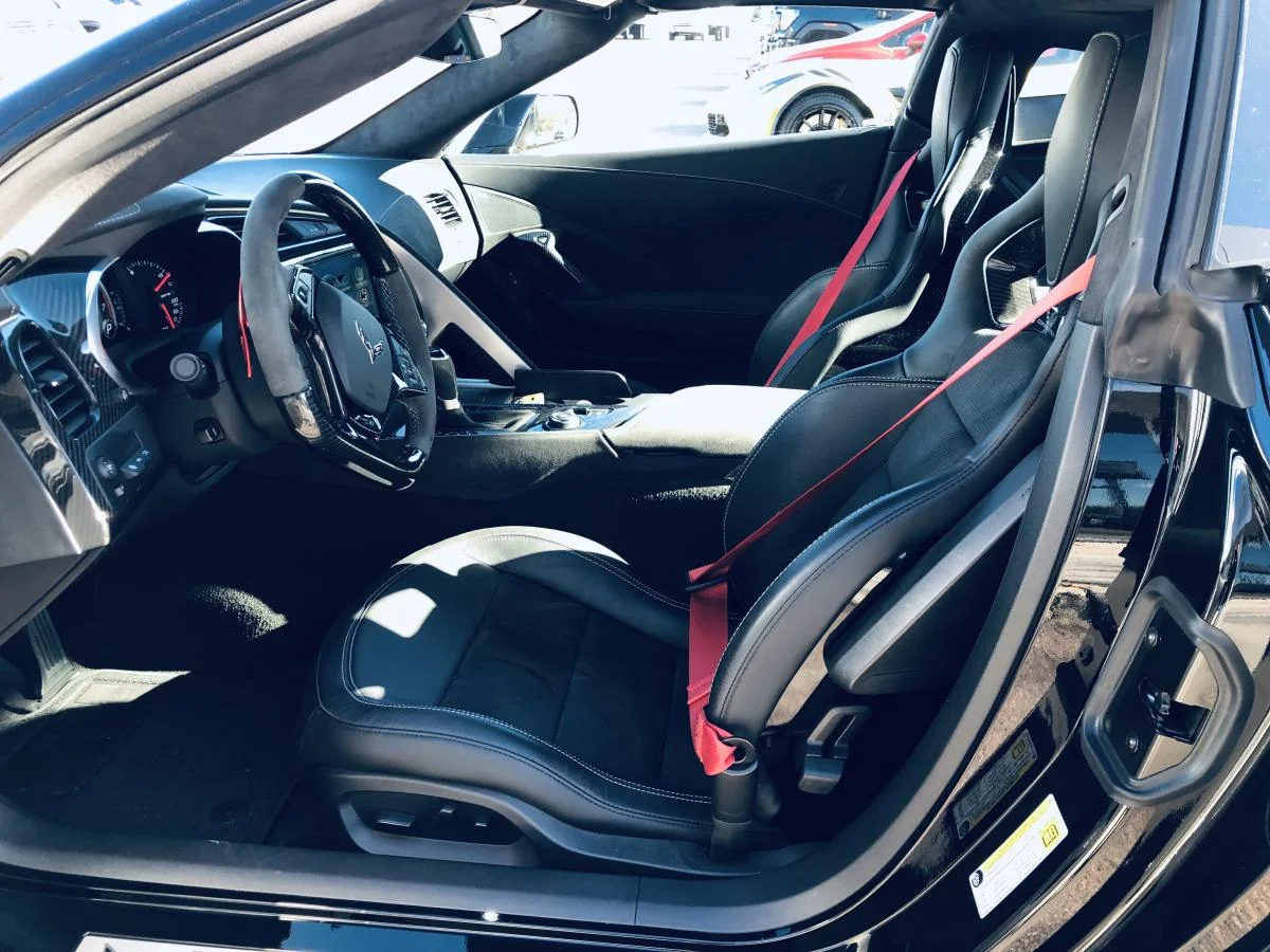 Used 2019 Black Chevrolet 2dr ZR1 Cpe w/3ZR image 17