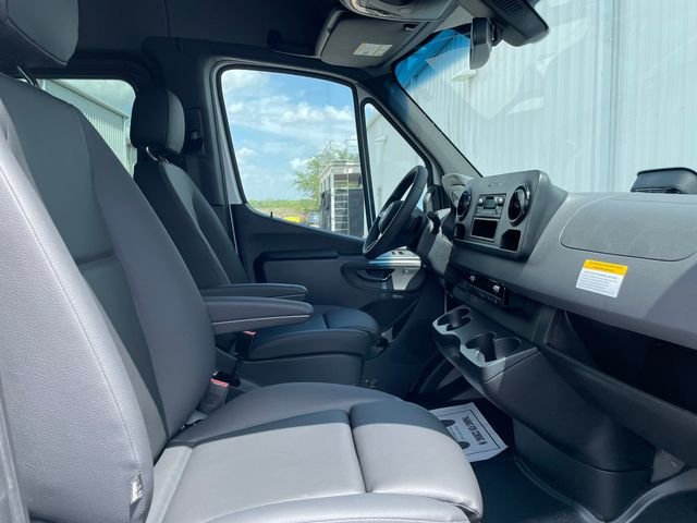 New 2026 Arctic White Mercedes-Benz Passenger 170 WB image 19