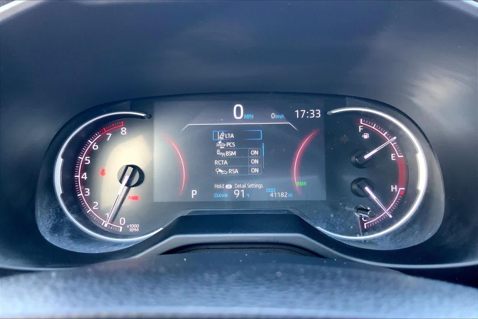 Used 2023 Wind Chill Pearl Toyota XLE Premium image 25