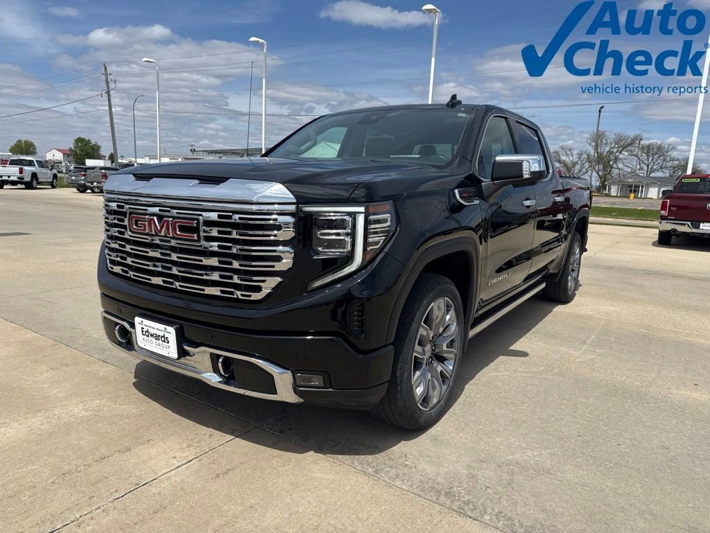2024 GMC Sierra 4WD Crew Cab Short Box Denali's photo