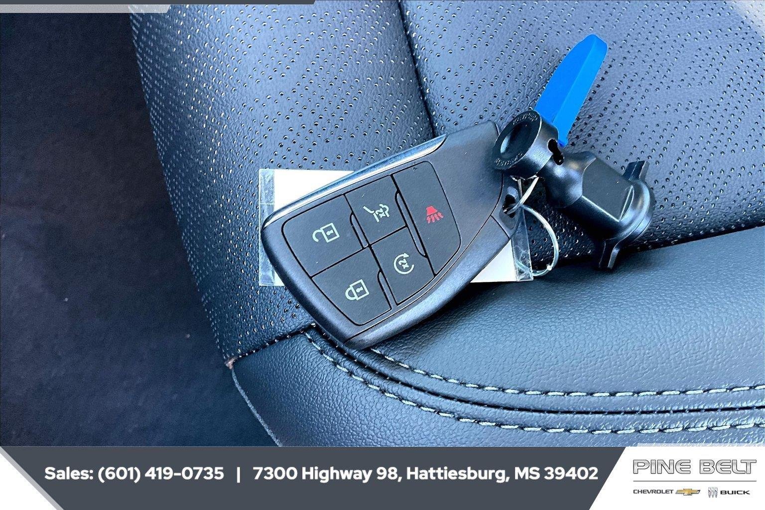 2027 Chevrolet Equinox LT - Photo 9